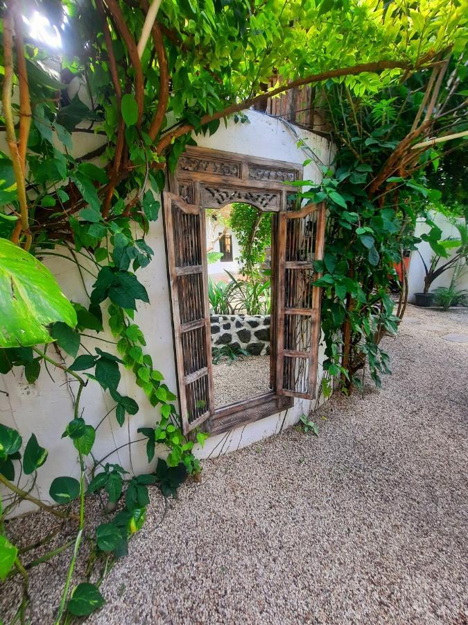 Sannyas Boutique Hotel Uluwatu Екстериор снимка