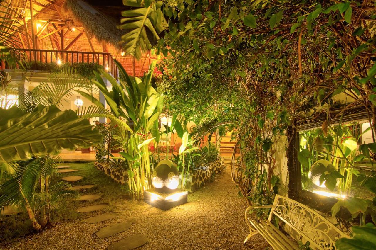 Sannyas Boutique Hotel Uluwatu Екстериор снимка