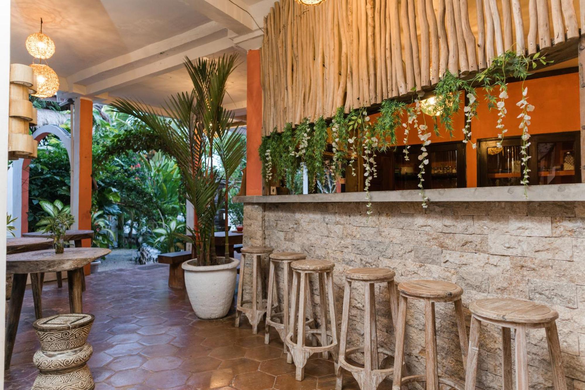Sannyas Boutique Hotel Uluwatu Екстериор снимка