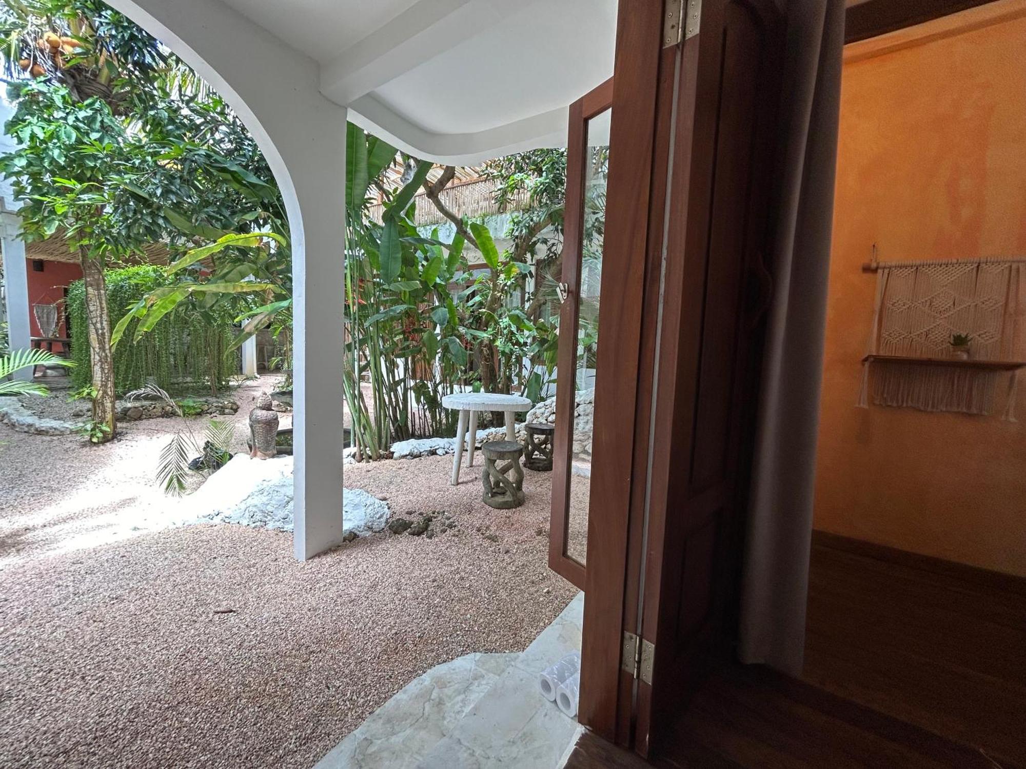 Sannyas Boutique Hotel Uluwatu Екстериор снимка