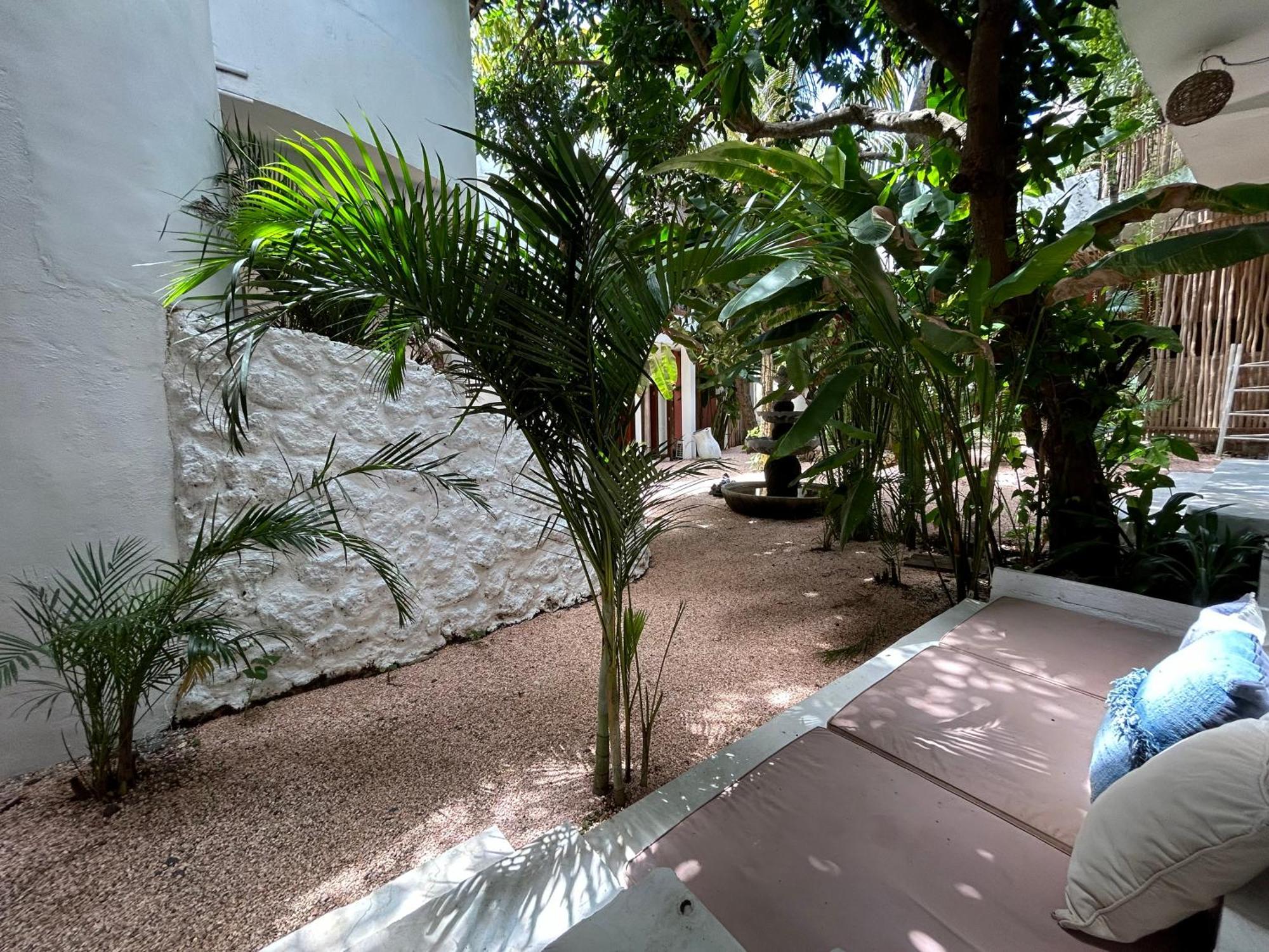 Sannyas Boutique Hotel Uluwatu Екстериор снимка
